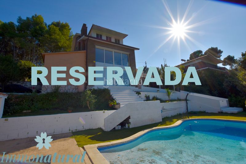 Foto a3d8ce52-f853-4521-9323-9947d8a6c407. Chalet en Torrelles de Llobregat