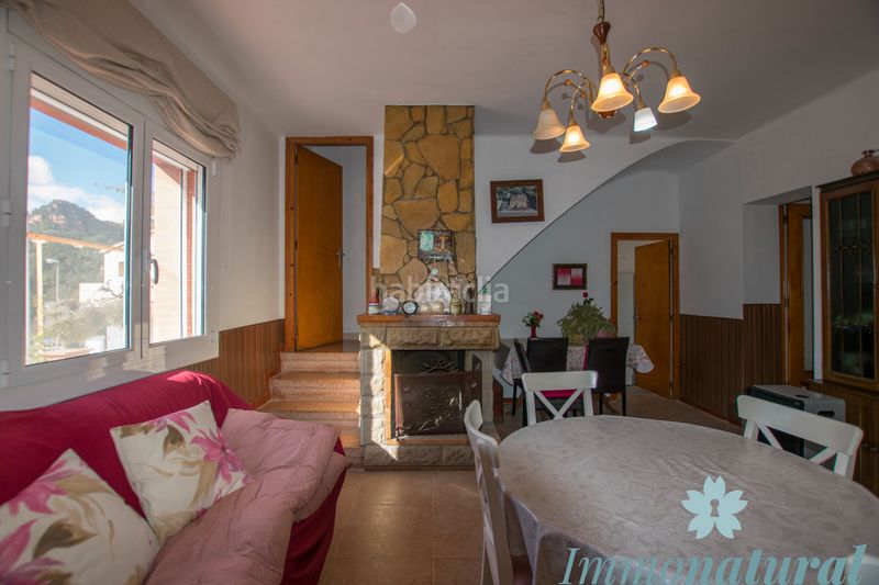 Foto 0199f1c7-961a-44ee-84b4-8ce11d20584f. Casa en Torrelles de Llobregat