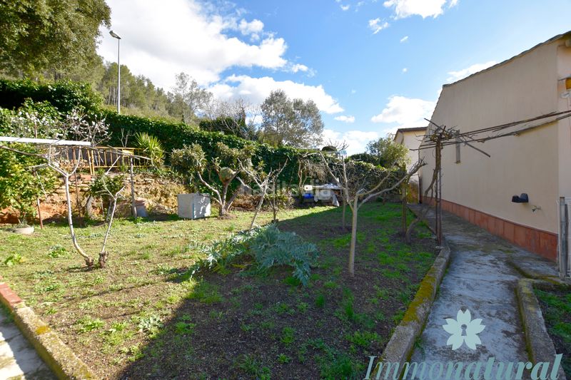Foto 6da41904-832a-4f8d-b475-f3b1e1a2f95d. Casa en Torrelles de Llobregat