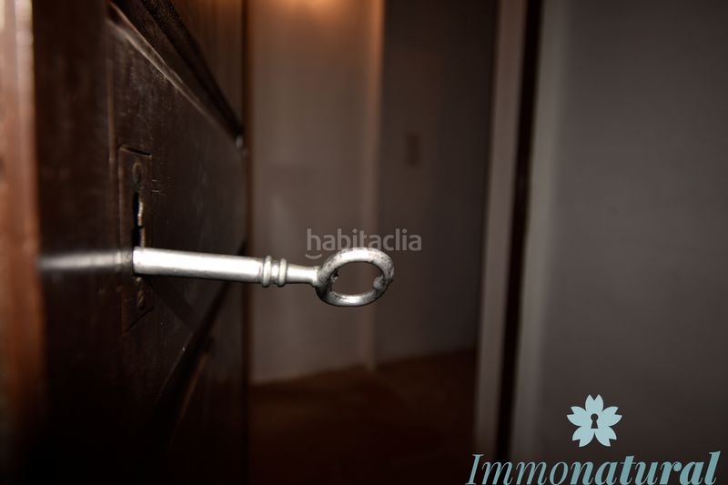 Foto d7a90cff-31dd-45ba-aab7-fbc31a2009ef. Casa en Torrelles de Llobregat