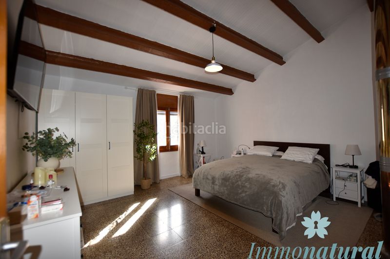 Foto fdfcb2c8-25d9-4e81-a01d-7b0cbc11e9b6. Casa en Torrelles de Llobregat