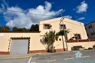 House  Carrer de la creu de sant pau