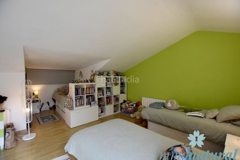 Foto 49030ffa-586a-4a28-b8ee-1237022fc6aa. Àtic amb calefacció aparcament a Torrelles de Llobregat