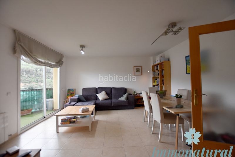 Foto 69c79957-5ee4-426d-b851-e01f57da0279. Àtic amb calefacció aparcament a Torrelles de Llobregat