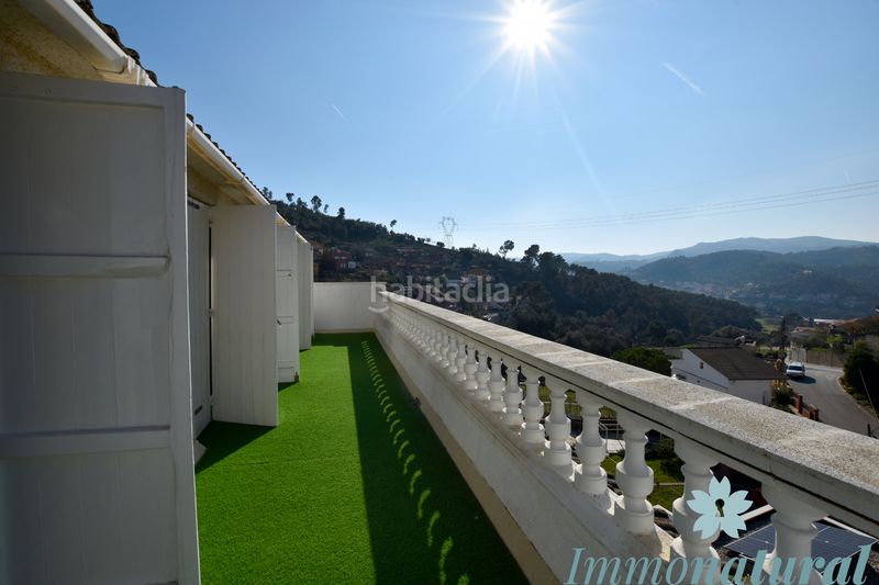 Foto f5925dbe-7d7d-4c3b-8b1b-997f31e2e772. Xalet amb xemeneia calefacció piscina a Torrelles de Llobregat