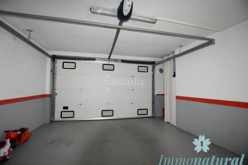 Foto b2818d0c-04da-47c8-9a2c-3c2b98b5c5cf. Casa adossada amb xemeneia calefacció aparcament a Torrelles de Llobregat
