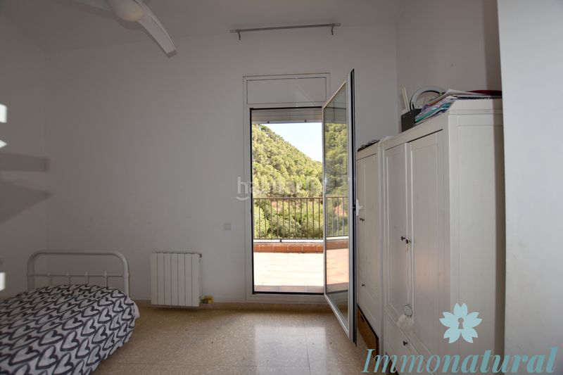 Foto 66fed711-2ccf-486b-8d90-ffb9803ca0ee. Casa adossada amb xemeneia calefacció aparcament a Torrelles de Llobregat