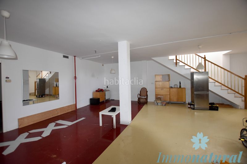 Foto ec68eb06-18f5-4824-9d9d-0cc46941fdb5. Casa adossada amb xemeneia calefacció aparcament a Torrelles de Llobregat