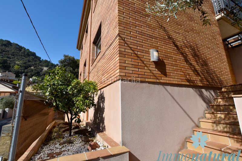 Foto 0d418170-9036-40de-909f-41e26032e102. Xalet amb calefacció aparcament piscina a Torrelles de Llobregat