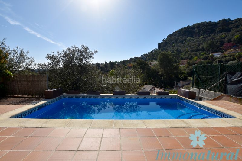 Foto 359c78b5-ae13-4bd3-babd-41a2c71bcf9d. Xalet amb calefacció aparcament piscina a Torrelles de Llobregat