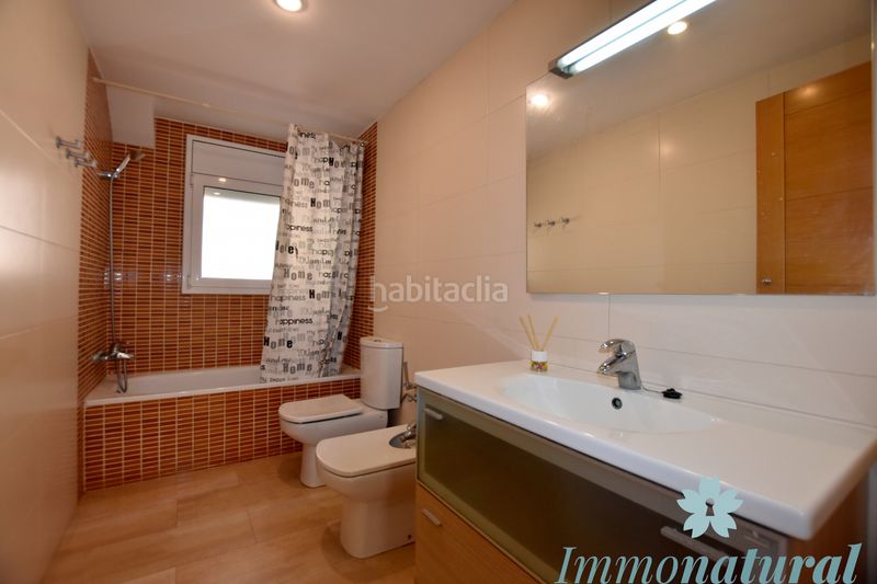 Foto 9f4bde7d-c634-4067-85d1-2858dd8e54a0. Xalet amb calefacció aparcament piscina a Torrelles de Llobregat