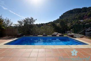 Chalet  Carrer 24. Casa independiente con piscina - can güell, torrelles de llobreg