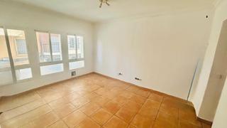 Flat in Es Camp Redó. Piso en zona tranquila de general riera