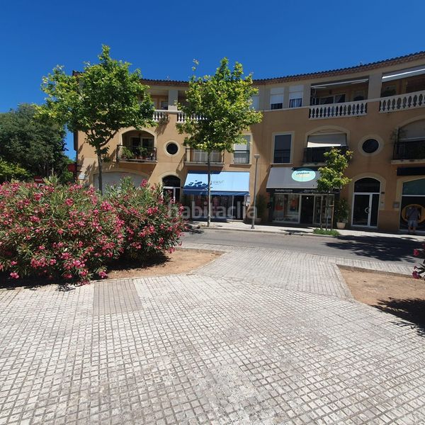Foto b8c00e33-36d4-429d-bd19-017d5d3130d5. Lloguer local comercial a plaça pare antoni ramón pasqual 8 a Palma de Mallorca