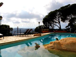 Terreny residencial a Roca Grossa. Parcela con proyecto en una zona exlusiva de lloret de mar y la