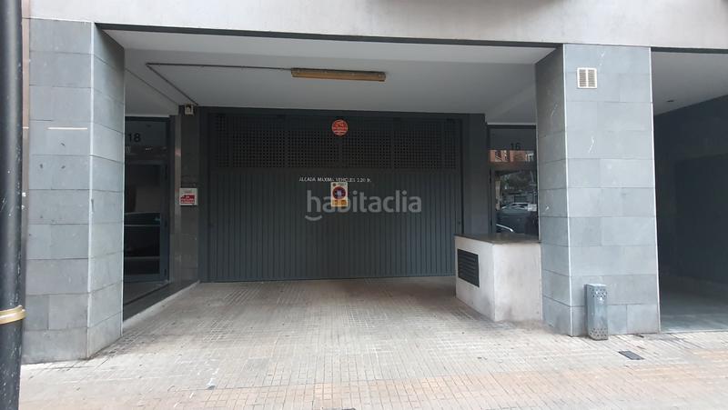 Foto cfe89fea-7fe1-484f-838e-fa4059b3c704. Motorradparkplatz in Port - Horta de Santa Maria Cambrils