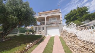 Chalet  Tercera avinguda 5e. Casa