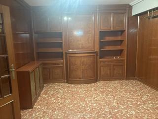 Maison  Cervantes. Casa en venta en benetússer