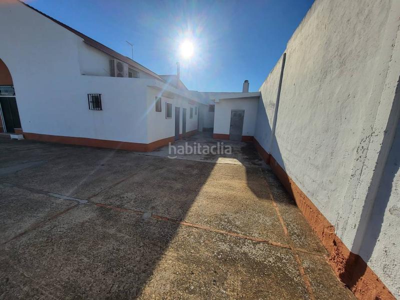 Foto 028d98bf-9662-44db-a780-9bd9f51e5412. Edificio in Picassent