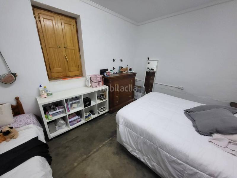 Foto b551b290-a76d-4506-96e7-6d916aee6107. Edificio in Picassent