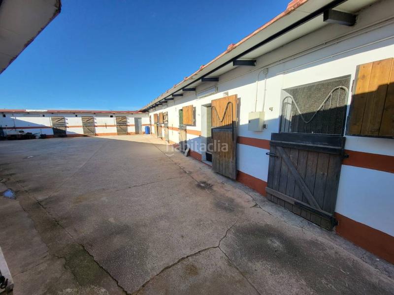 Foto d8f139cc-4e33-438a-9eb0-aa392f615066. Edificio in Picassent
