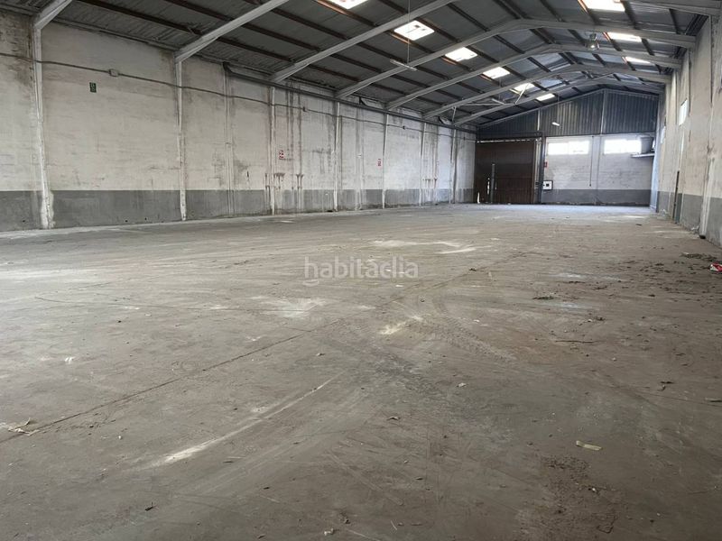 Foto cdc5e396-6dba-434b-800e-b186170446db. Location bâtiment à usage industriel dans Silla