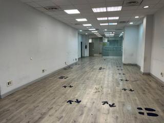Location Local commercial  Reino de valencia. Local comercial en leixample