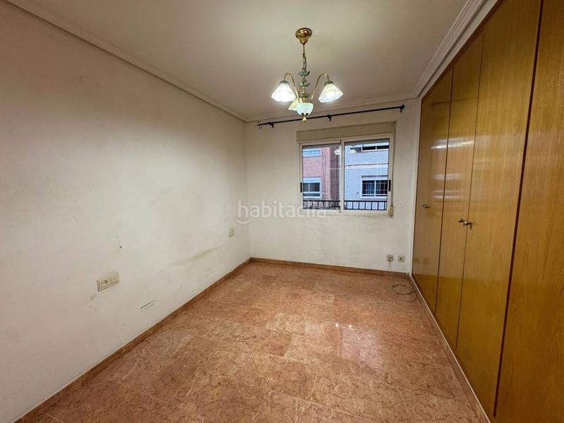 Foto dbd728f8-7db1-43b1-9bea-e99fb554f0e6. Pis a Sedaví