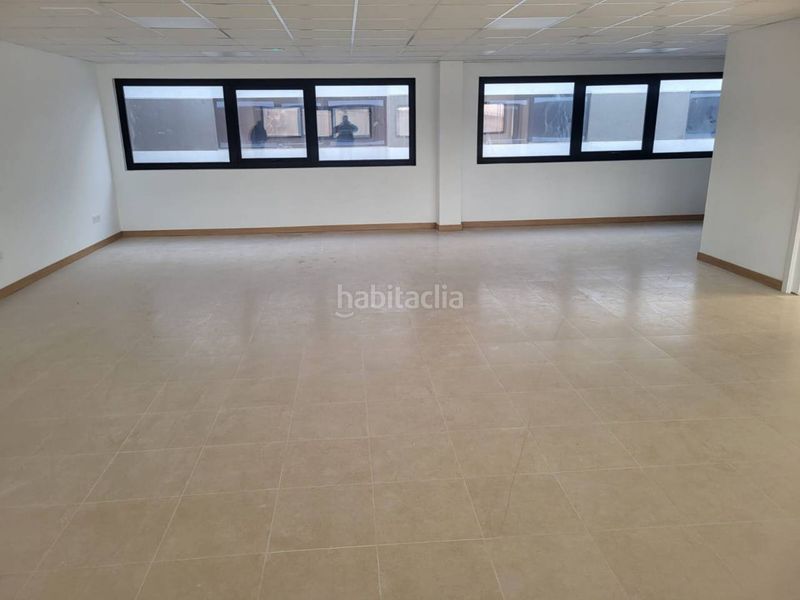 Foto 0ed8eb3e-d338-4b87-9802-9e09fa5b78ee. Rent office space with heating in Beniparrell