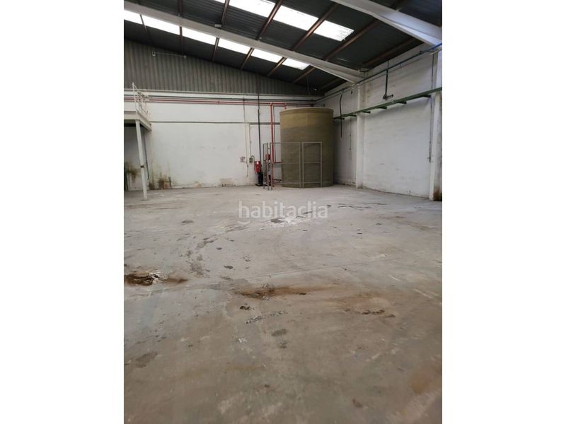 Foto 594f3142-30be-45a7-9545-924458b9413f. Location bâtiment à usage industriel dans Carlet