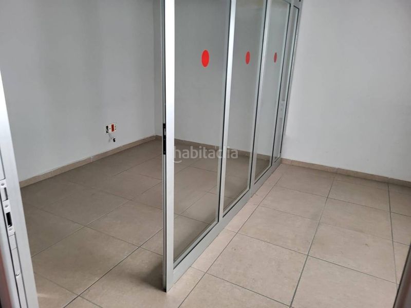 Foto 843345b5-86b9-426b-94ef-eab98545a43d. Location bâtiment à usage industriel dans Carlet