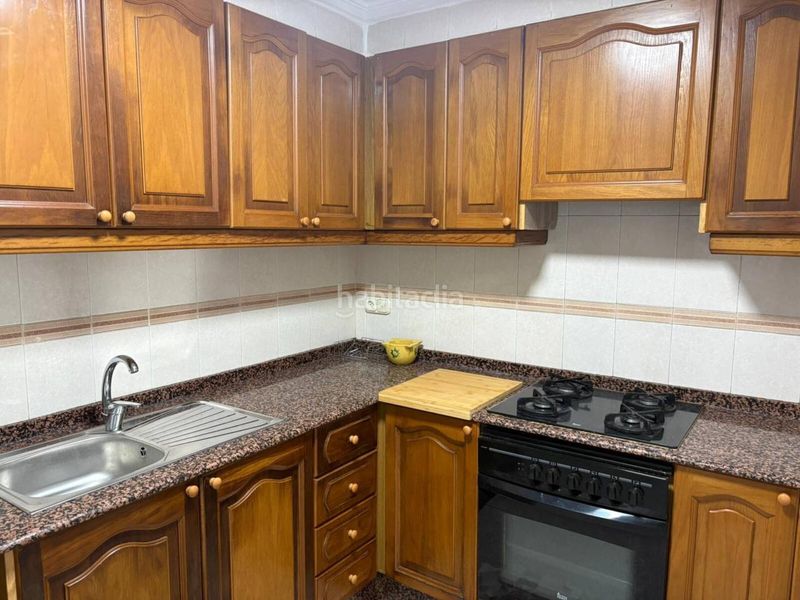 Foto 96a2ffd6-cf64-4558-8426-f10daf67a109. Piso  en venta en Benetússer