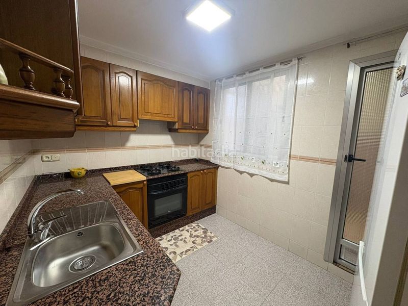 Foto afc84a16-d626-422c-ad01-702a5a741db8. Piso  en venta en Benetússer