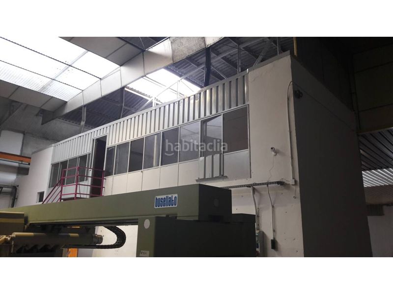 Foto af7cfe24-deee-4be6-a4eb-5ee0eff449c6. Location bâtiment à usage industriel dans Silla