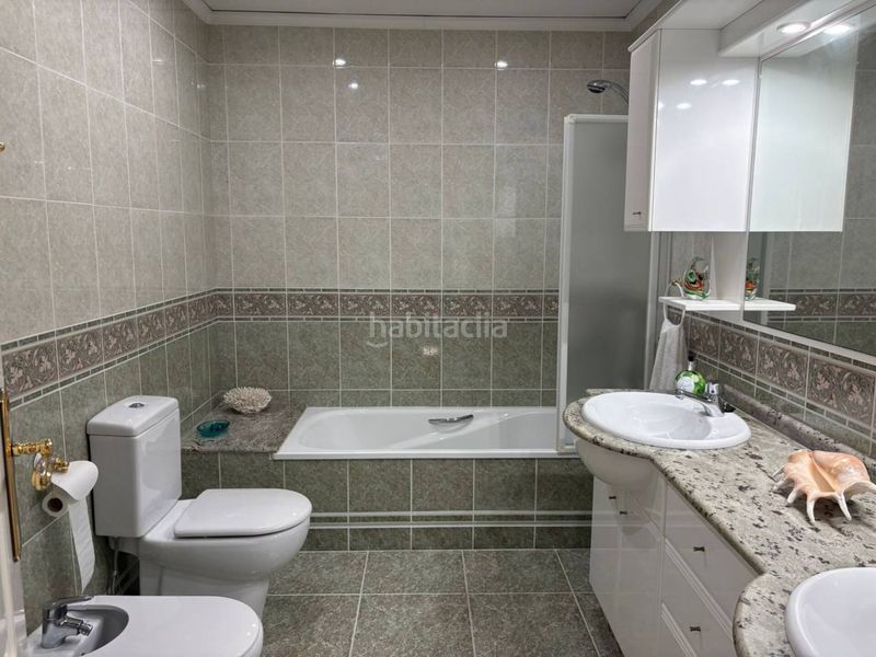 Foto 081e3343-1d66-4d61-adf3-2ba544ce9273. Casa adossada amb aparcament a Sedaví