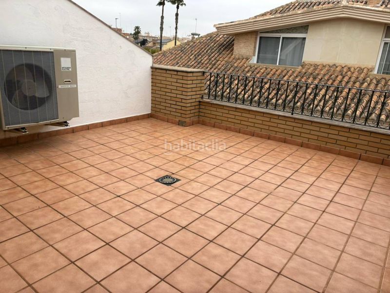 Foto 0d322c1c-6238-4579-91cc-ec5ff58d7e3c. Casa adossada amb aparcament a Sedaví