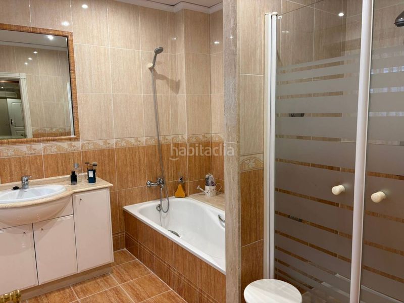 Foto 1161b737-1828-4e8e-a21d-5b1a87c9873e. Casa adossada amb aparcament a Sedaví