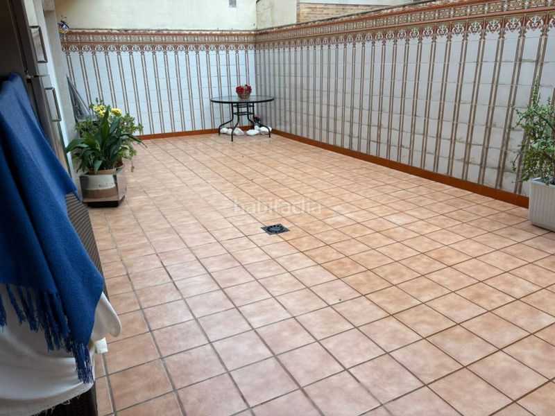 Foto 37b53e49-b7a6-4605-813f-2559e25f9961. Casa adossada amb aparcament a Sedaví