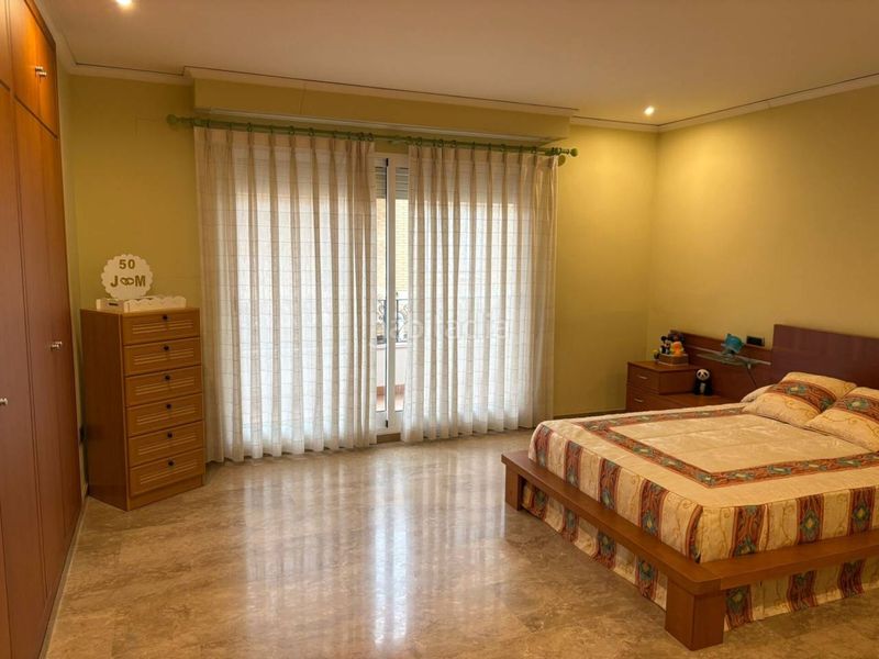 Foto 3b3a65e4-5c2b-4dc5-9220-9ef5591b551b. Casa adossada amb aparcament a Sedaví