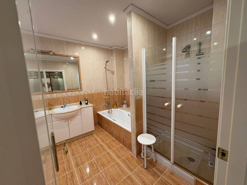 Foto 3f2a5a54-fb6f-4aa3-b0bd-ae5ae64c3317. Casa adossada amb aparcament a Sedaví