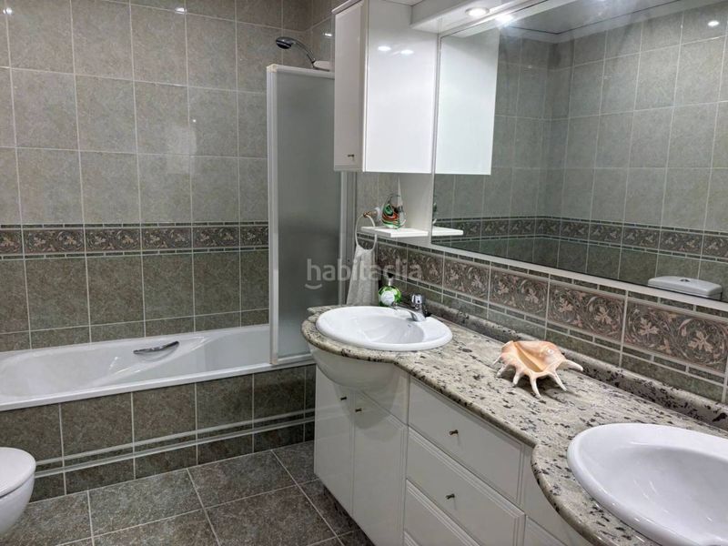 Foto 58035d29-9916-486a-9537-a7dbf12ca4b5. Casa adossada amb aparcament a Sedaví