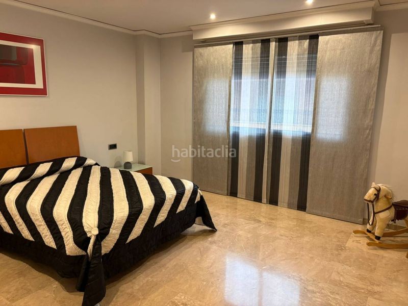 Foto ab0ce0d8-63a4-4743-8b9e-339ed0a82863. Casa adossada amb aparcament a Sedaví
