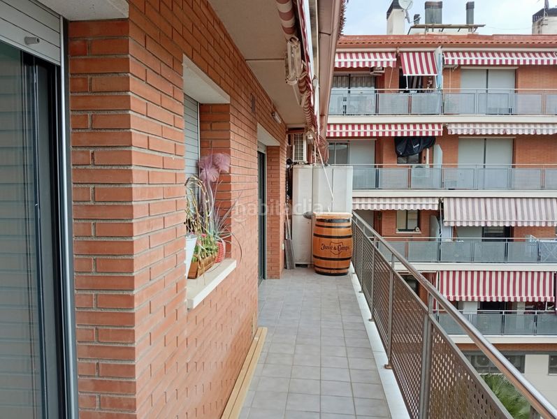 Foto 8b62a269-ef93-42c1-aa44-2d787e0b5bcf. Àtic amb calefacció piscina a Calella