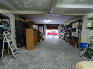 Local Comercial  Carrer d'ngel guimer. Local totalmente difano