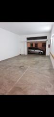 Casa  Carrer d'ausona 43. Local con posibilidad de cambio de uso