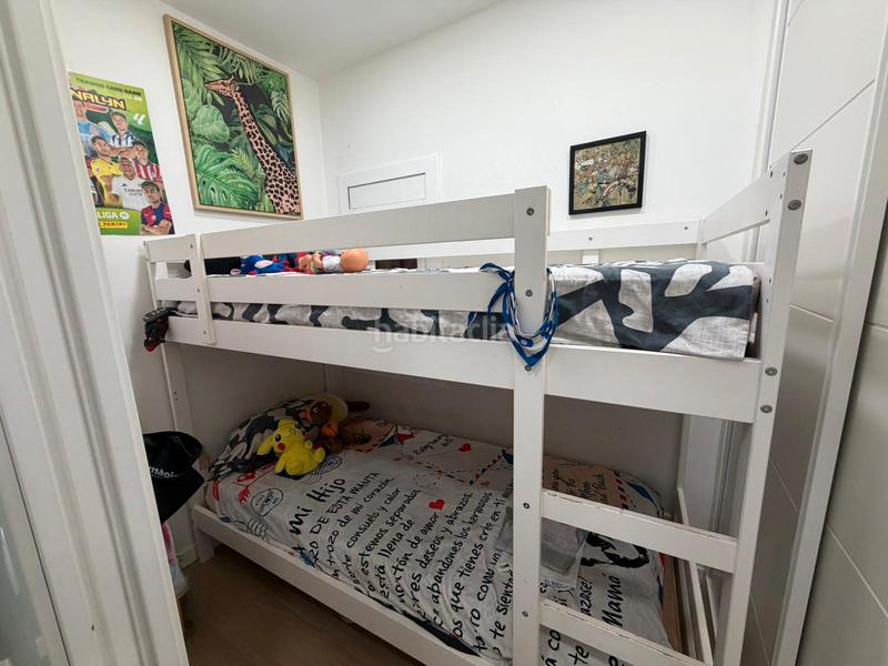 Foto 212d454a-545b-49c2-9de2-37cc2e1e96ca. Pis a carrer d'àngel guimerà 64 a Sant Crist Badalona