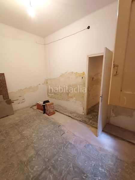 Foto ae04ad6c-c893-4ef4-9930-ea49f5252638. Ground floor in travessia de ramon castellà 9 in Móra la Nova