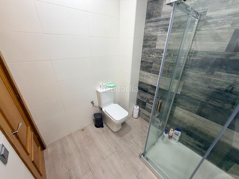 Foto 92a49b0d-c3f2-4824-b9f2-a6ca8b7ff19c. Casa a Lloreda Badalona