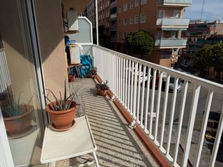 Pis a Carrer d'Àngel Guimerà 1
