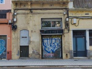 Local Comercial  Carrer del freser. Local con acceso desde dos calles (fresser y finestrat)